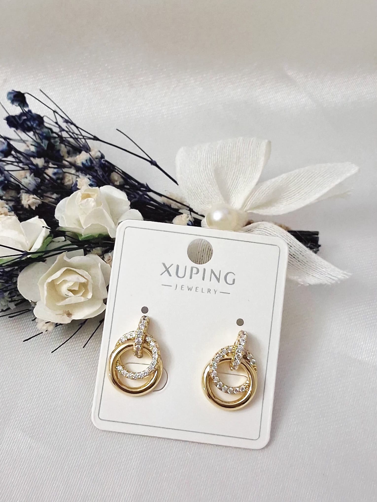 XUPING Küpe - İç İçe Geçmiş Yuvarlak ve Zirkon Taşlı